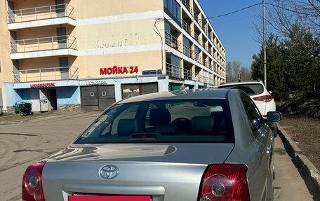 Toyota Avensis III рестайлинг, 2006 год, 780 000 рублей, 2 фотография