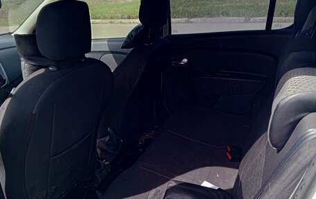 Renault Sandero II рестайлинг, 2014 год, 530 000 рублей, 9 фотография