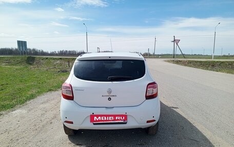 Renault Sandero II рестайлинг, 2014 год, 530 000 рублей, 3 фотография