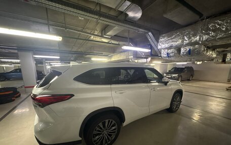 Toyota Highlander, 2025 год, 5 899 999 рублей, 7 фотография