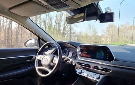 Hyundai Sonata VIII, 2022 год, 1 900 000 рублей, 6 фотография