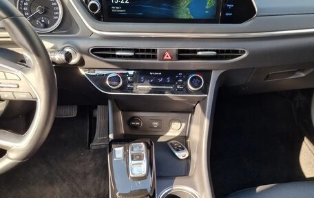 Hyundai Sonata VIII, 2022 год, 1 900 000 рублей, 8 фотография