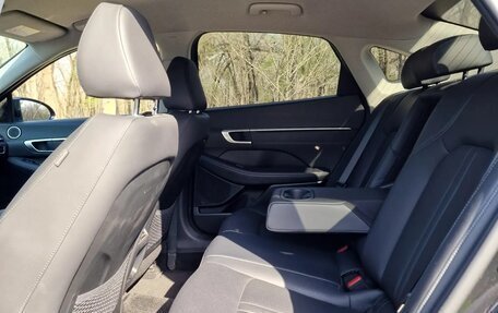 Hyundai Sonata VIII, 2022 год, 1 900 000 рублей, 10 фотография