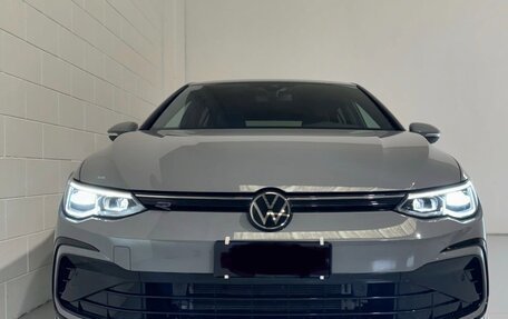 Volkswagen Golf VIII, 2022 год, 1 800 000 рублей, 2 фотография