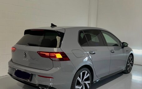 Volkswagen Golf VIII, 2022 год, 1 800 000 рублей, 4 фотография