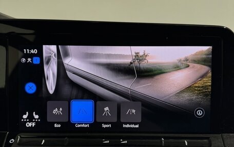 Volkswagen Golf VIII, 2022 год, 1 800 000 рублей, 12 фотография