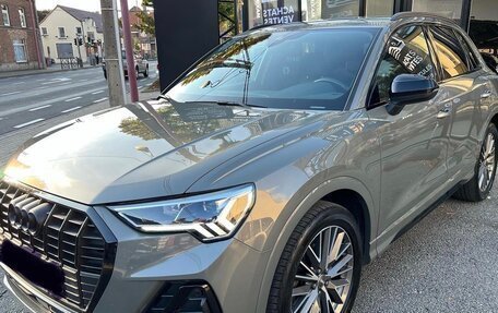 Audi Q3, 2022 год, 2 100 000 рублей, 3 фотография