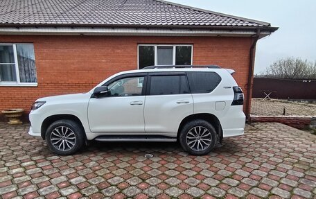 Toyota Land Cruiser Prado 150 рестайлинг 2, 2022 год, 8 284 000 рублей, 4 фотография