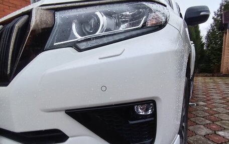 Toyota Land Cruiser Prado 150 рестайлинг 2, 2022 год, 8 284 000 рублей, 12 фотография