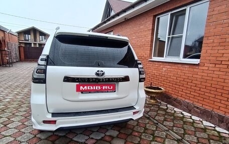 Toyota Land Cruiser Prado 150 рестайлинг 2, 2022 год, 8 284 000 рублей, 9 фотография