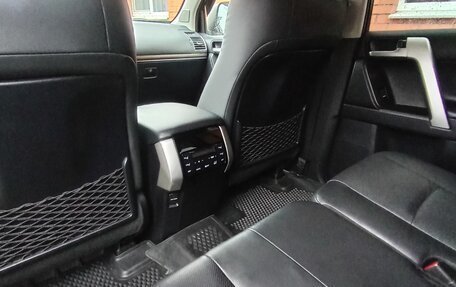 Toyota Land Cruiser Prado 150 рестайлинг 2, 2022 год, 8 284 000 рублей, 23 фотография