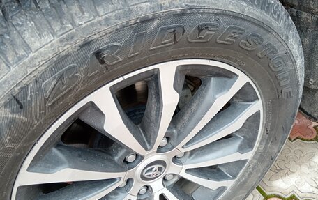 Toyota Land Cruiser Prado 150 рестайлинг 2, 2022 год, 8 284 000 рублей, 26 фотография