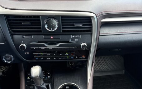 Lexus RX IV рестайлинг, 2019 год, 5 150 000 рублей, 9 фотография