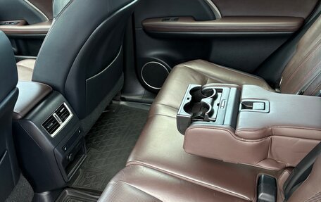 Lexus RX IV рестайлинг, 2019 год, 5 150 000 рублей, 11 фотография