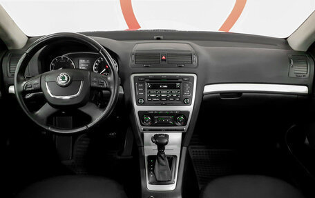 Skoda Octavia, 2010 год, 900 000 рублей, 3 фотография