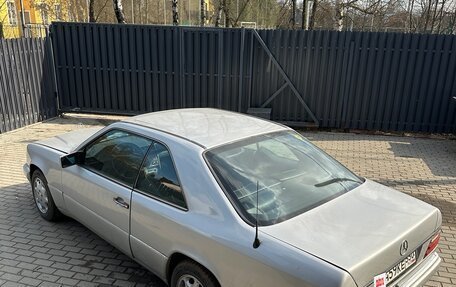 Mercedes-Benz E-Класс, 1995 год, 1 000 000 рублей, 5 фотография