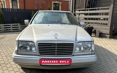 Mercedes-Benz E-Класс, 1995 год, 1 000 000 рублей, 2 фотография