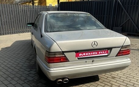 Mercedes-Benz E-Класс, 1995 год, 1 000 000 рублей, 4 фотография