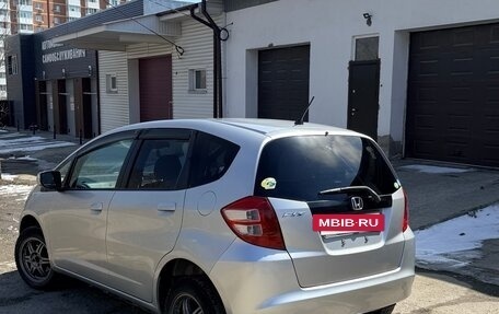 Honda Fit III, 2010 год, 685 000 рублей, 8 фотография