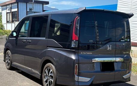 Honda Stepwgn IV, 2021 год, 2 140 000 рублей, 14 фотография