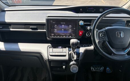 Honda Stepwgn IV, 2021 год, 2 140 000 рублей, 22 фотография