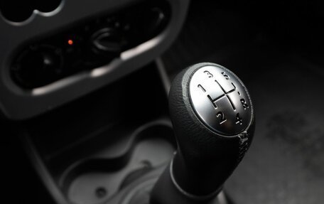 Renault Sandero I, 2013 год, 799 000 рублей, 18 фотография