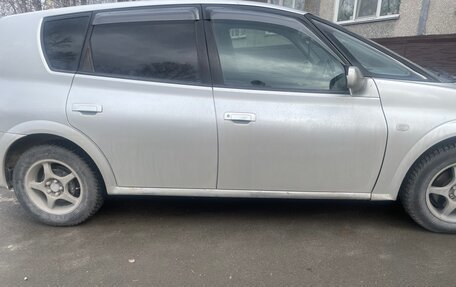 Toyota Opa I рестайлинг, 2000 год, 399 999 рублей, 3 фотография