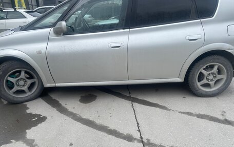 Toyota Opa I рестайлинг, 2000 год, 399 999 рублей, 4 фотография