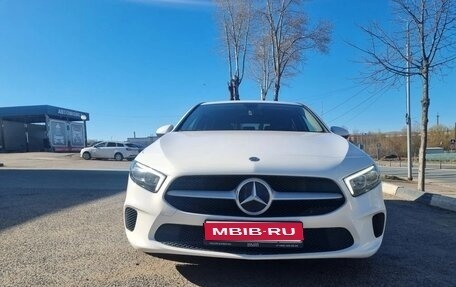 Mercedes-Benz A-Класс, 2019 год, 2 420 000 рублей, 1 фотография