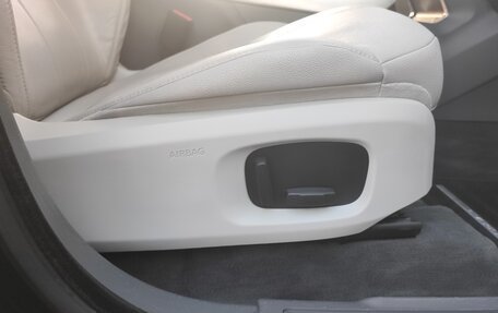 Land Rover Range Rover Evoque I, 2017 год, 2 530 000 рублей, 13 фотография