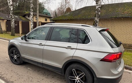 Volkswagen Tiguan II, 2018 год, 3 120 000 рублей, 2 фотография