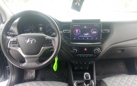 Hyundai Solaris II рестайлинг, 2021 год, 1 595 000 рублей, 8 фотография