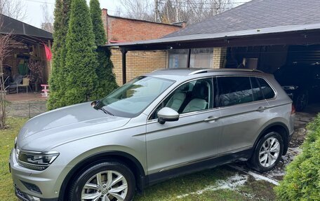 Volkswagen Tiguan II, 2018 год, 3 120 000 рублей, 8 фотография