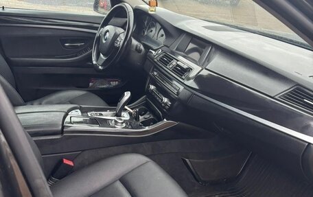 BMW 5 серия, 2014 год, 1 800 000 рублей, 6 фотография