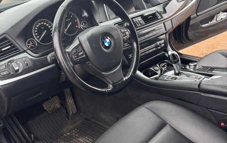 BMW 5 серия, 2014 год, 1 800 000 рублей, 5 фотография