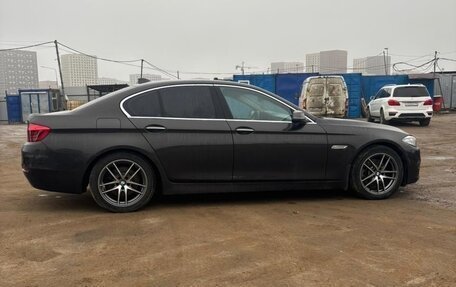 BMW 5 серия, 2014 год, 1 800 000 рублей, 11 фотография
