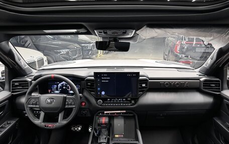 Toyota Sequoia, 2025 год, 14 990 000 рублей, 17 фотография