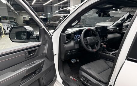 Toyota Sequoia, 2025 год, 14 990 000 рублей, 19 фотография