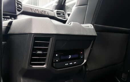 Toyota Sequoia, 2025 год, 14 990 000 рублей, 32 фотография