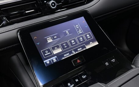 Infiniti QX80, 2025 год, 16 700 000 рублей, 18 фотография