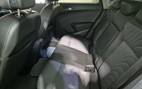 Opel Astra J, 2013 год, 860 000 рублей, 15 фотография