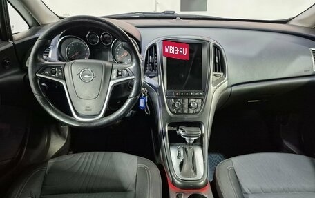 Opel Astra J, 2013 год, 860 000 рублей, 10 фотография