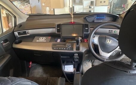 Honda Freed I, 2012 год, 850 000 рублей, 7 фотография