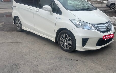 Honda Freed I, 2012 год, 850 000 рублей, 4 фотография