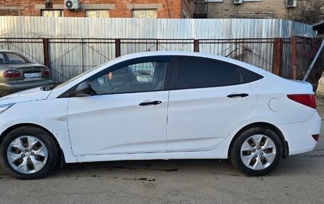 Hyundai Solaris II рестайлинг, 2015 год, 470 000 рублей, 3 фотография