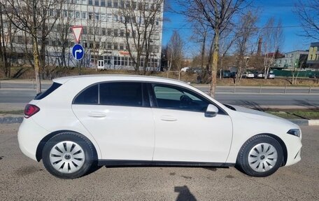Mercedes-Benz A-Класс, 2019 год, 2 420 000 рублей, 3 фотография