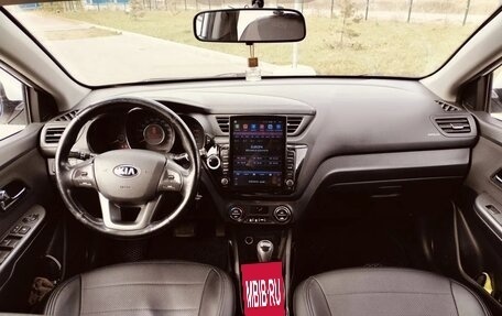 KIA Rio III рестайлинг, 2013 год, 970 000 рублей, 10 фотография
