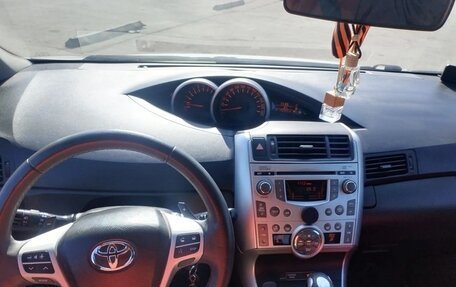 Toyota Verso I, 2011 год, 1 200 000 рублей, 9 фотография