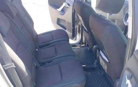 Toyota Verso I, 2011 год, 1 200 000 рублей, 13 фотография