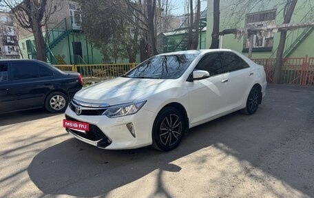 Toyota Camry, 2016 год, 1 690 000 рублей, 4 фотография